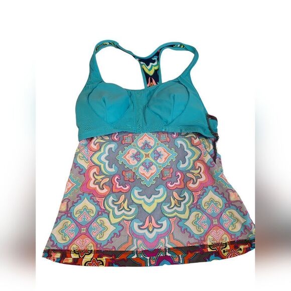 Title Nine Active Racer T back Top, Built-in Bra, Boho Moroccan | M - Picture 4 of 7